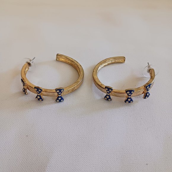 Beaded Necklace and Betsy Johnson Gold Tone Hoop Earrings Set - Picture 9 of 9